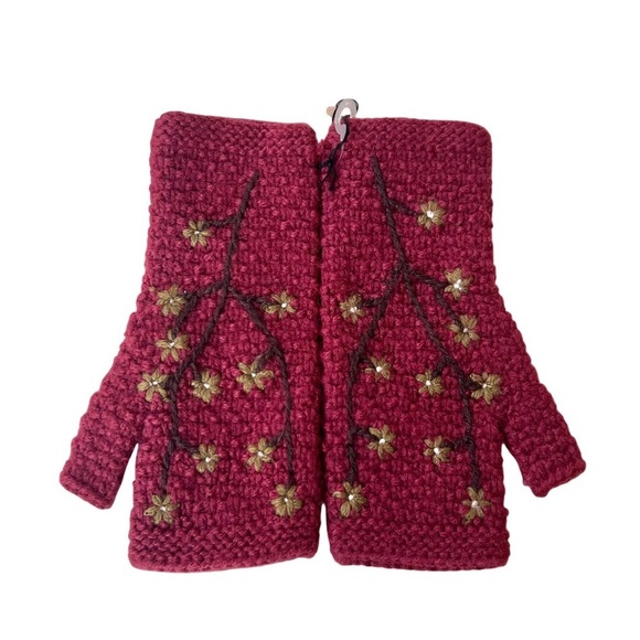 ANDES GIFTS Burgundy Red Floral Embroidered Fingerless Gloves - Picture 2 of 4